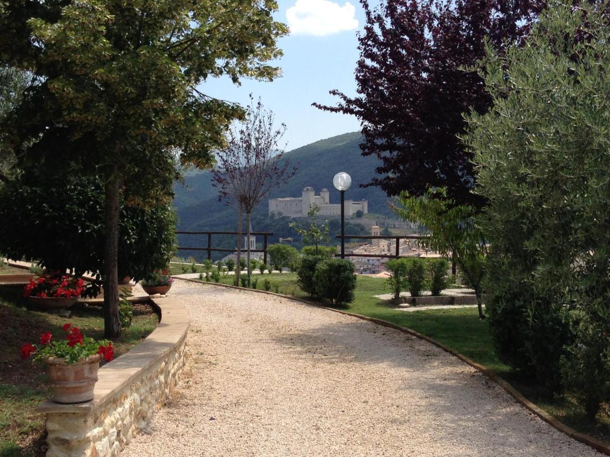 Agriturismo Collerisana Сполето Экстерьер фото